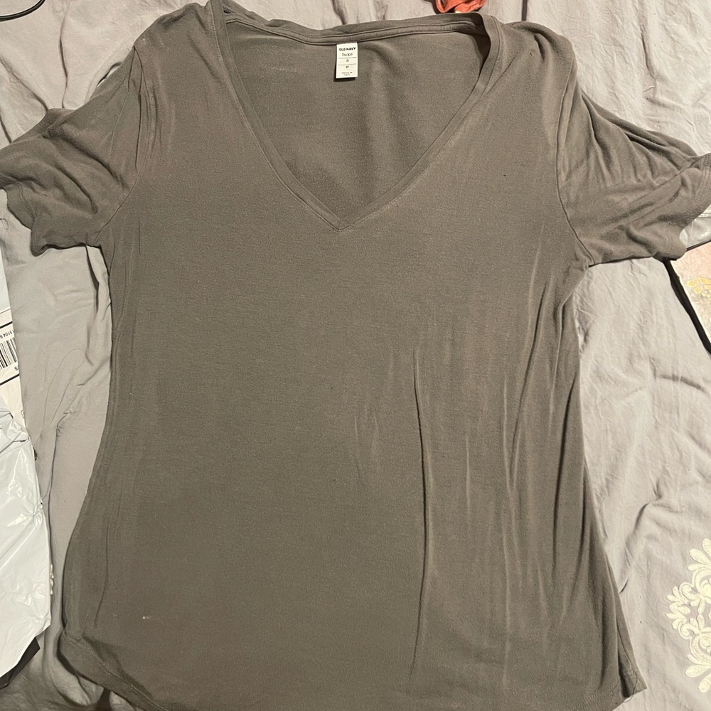 gray v neck